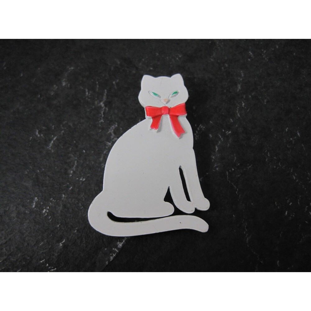 Vintage White Cat Brooch Pin By JJ Jonette